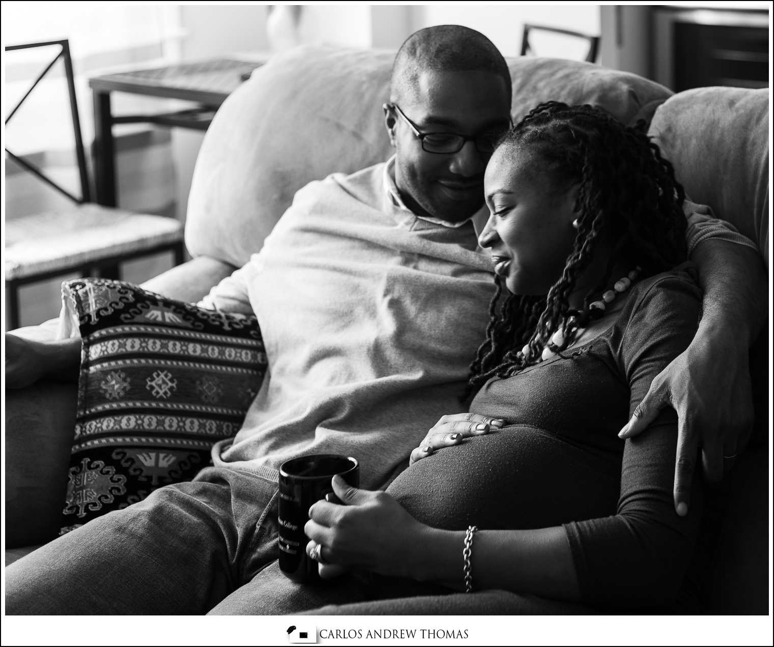 pregnant,maternity session photography,lifestyle,in home photography,new york,black couple