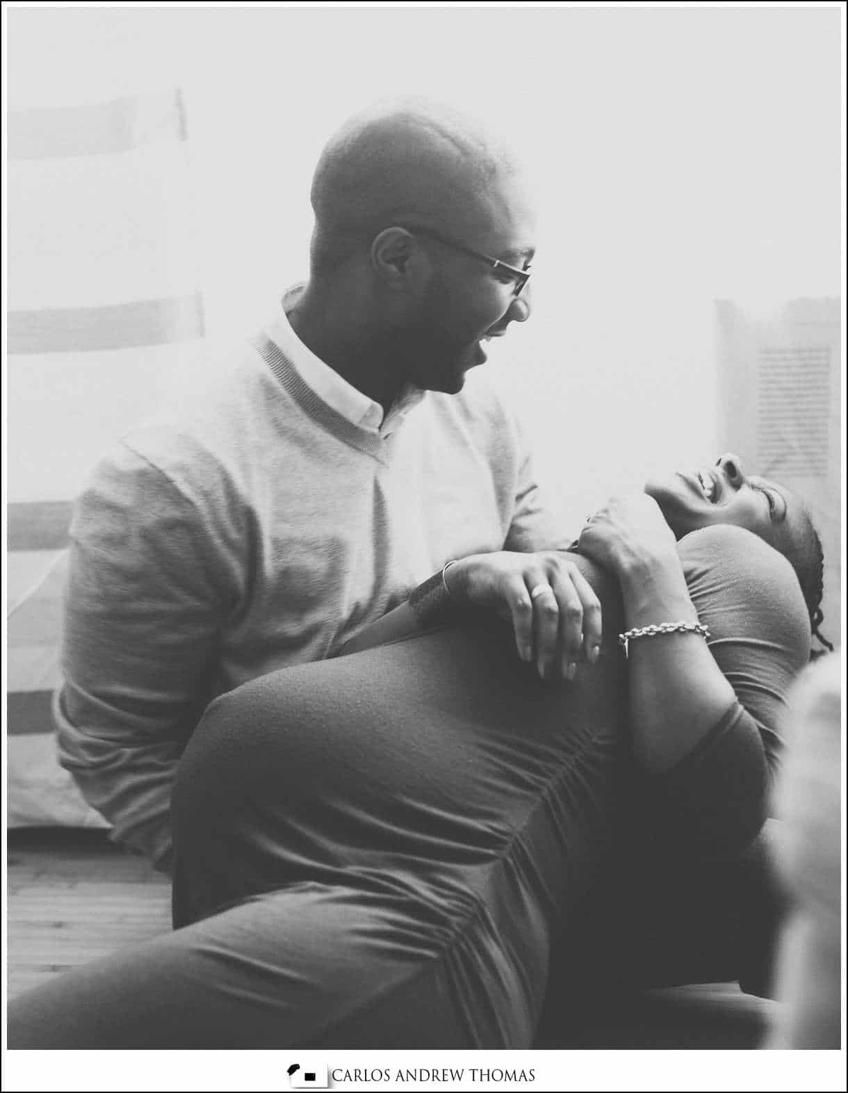 pregnant,maternity session photography,lifestyle,in home photography,new york,black couple